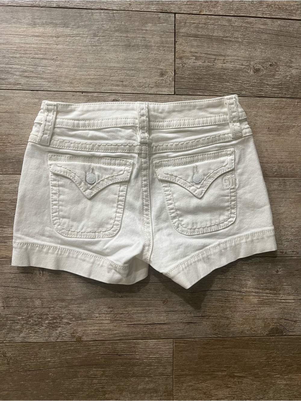 Miss Me White Cotton Jean Shorts with Button Front Detail - Picture 2 of 6